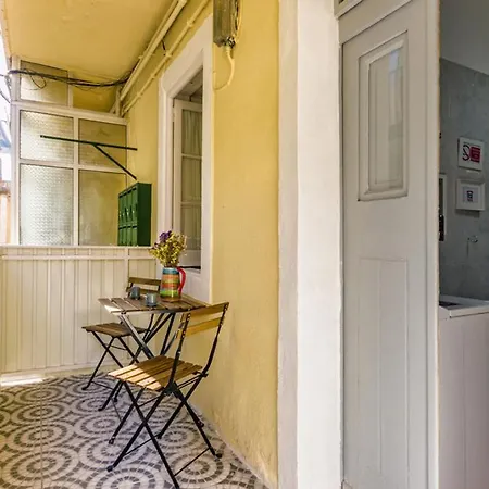 Apartman Charming Apart In The Heart Of With Terrace Lisboa
